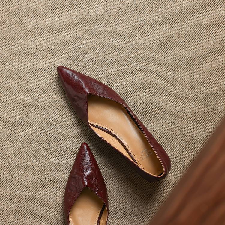 Aelra Genuine Leather Pumps