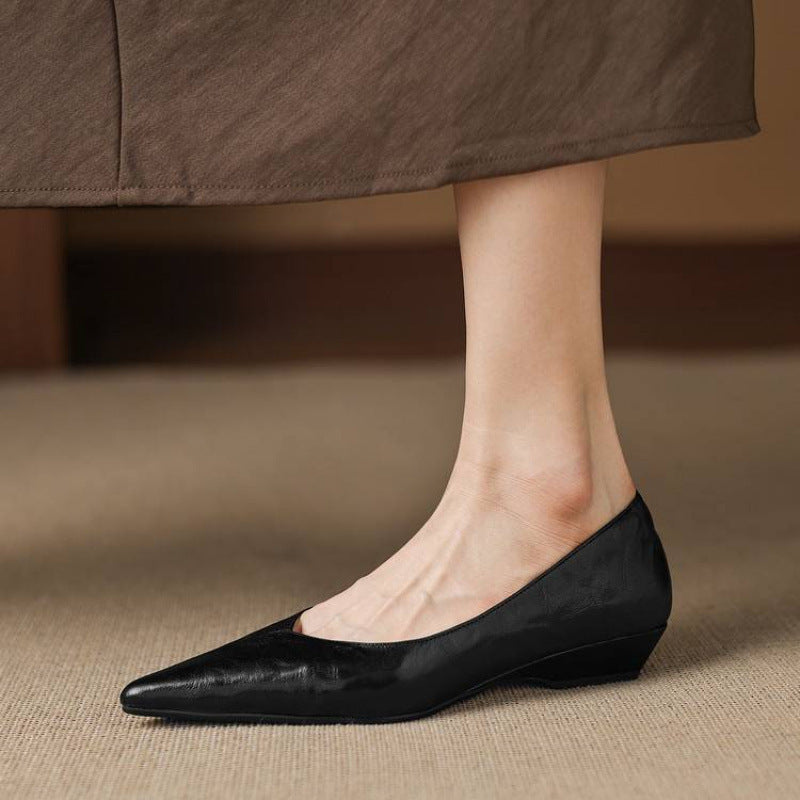 Aelra Genuine Leather Pumps