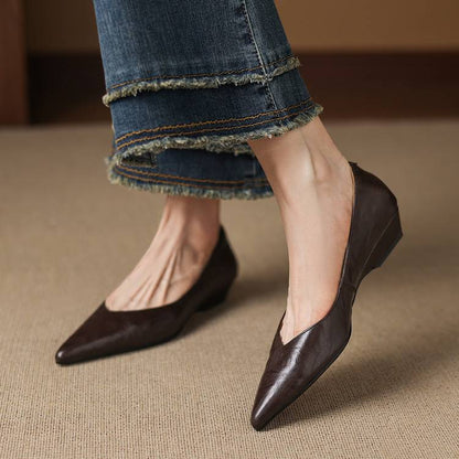 Aelra Genuine Leather Pumps