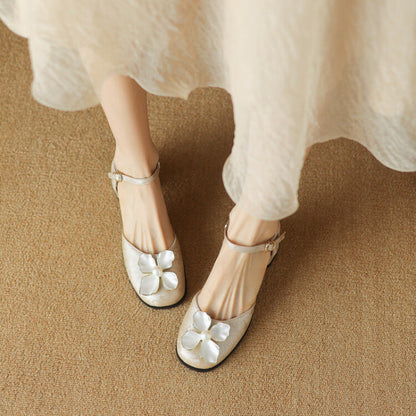 Lessa Slingback Pumps