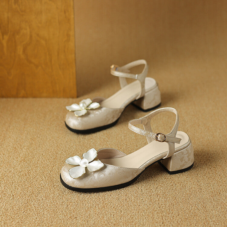 Lessa Slingback Pumps