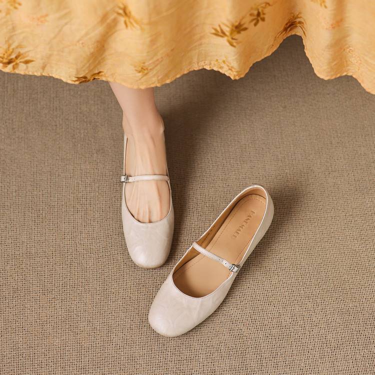 Felya Genuine Leather Flats