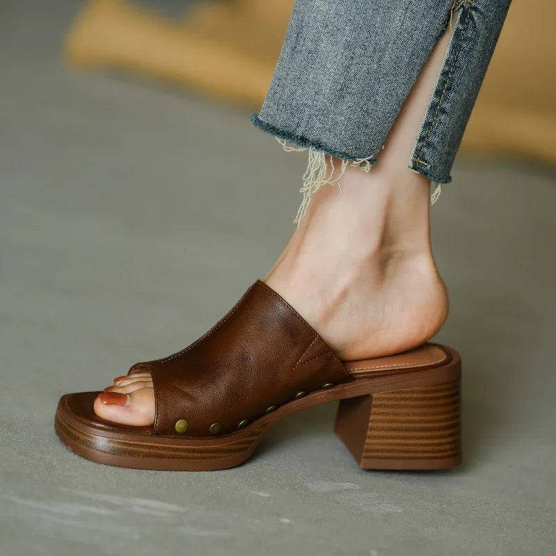 Venita Leather Sandals