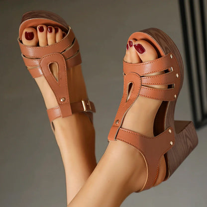 Leona Sandals