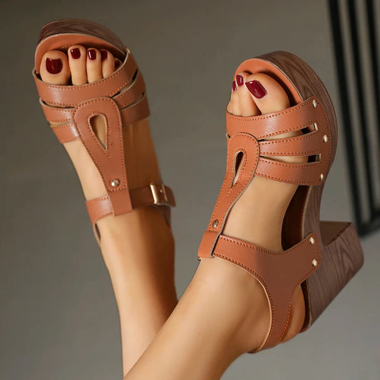 Leona Sandals