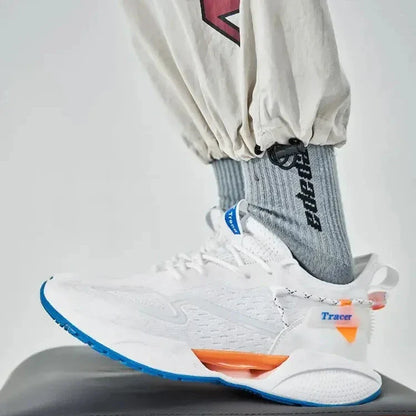 Tracer Sneakers