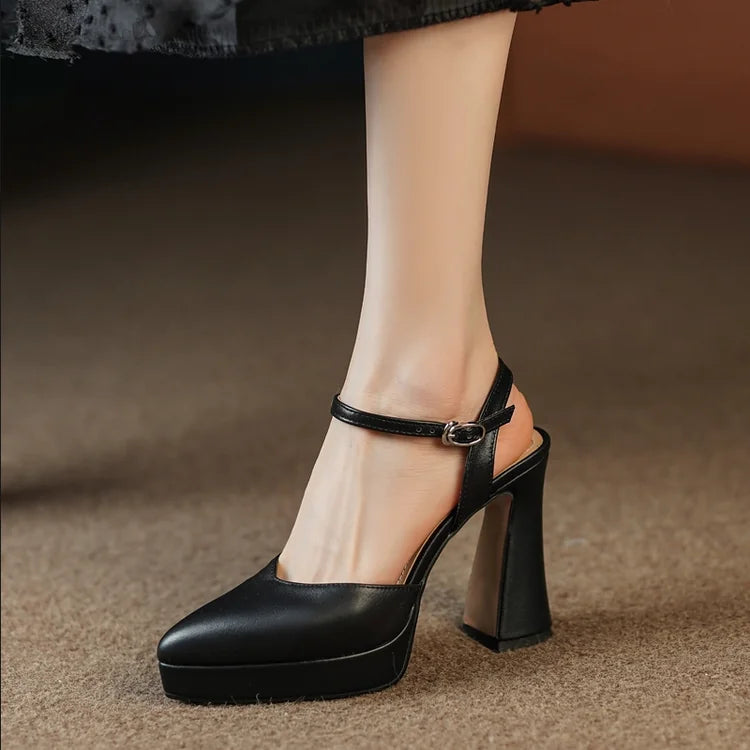 Pravia Heels